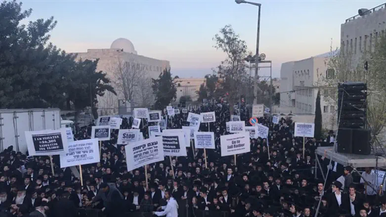 Haredi Jews (illustration)