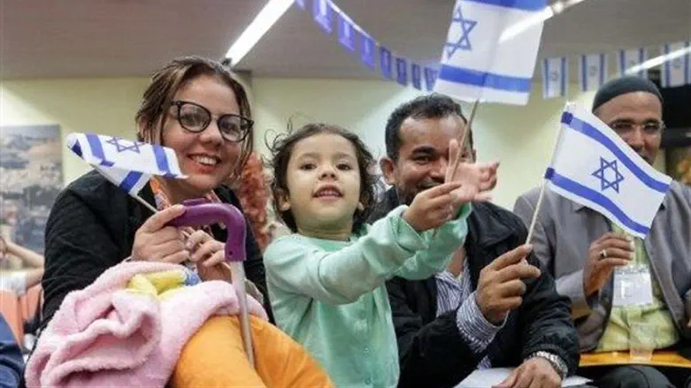 New olim from Brazil arrive in Israel