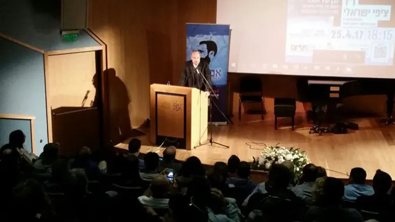 דיקטטורת בג"ץ. שפטל