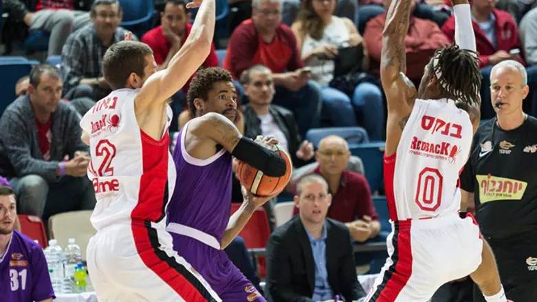 שחקני הפועל מול נהריה הערב