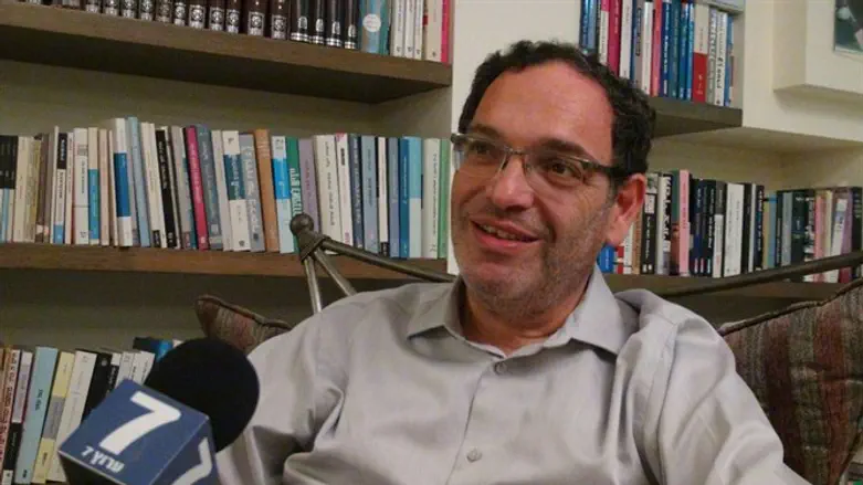 הרב שי פירון