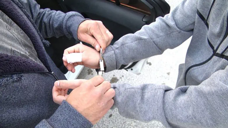 Police arrest a drug dealer