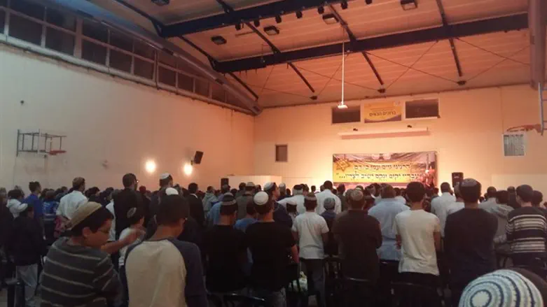 טקס יום השואה באלעד