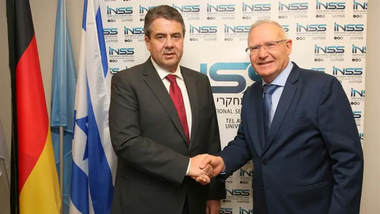Yadlin and Sigmar Gabriel