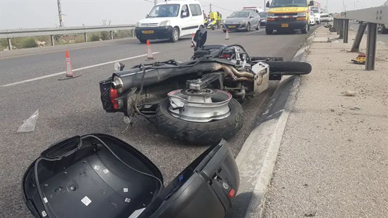 האופנוע שרוכבו התנגש במעקה הבטיחות, סמוך לטמרה