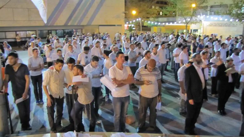 Independence Day prayers in Arad