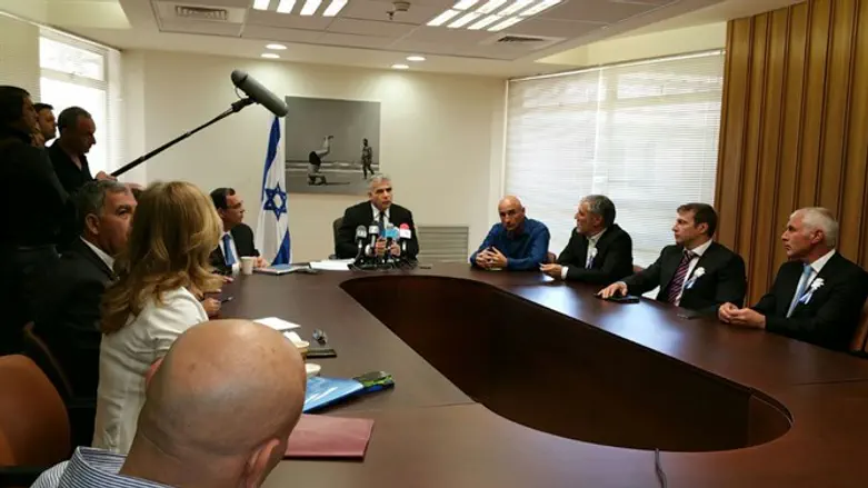 סיעת "יש עתיד"