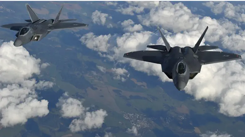 F-22 stealth flighters