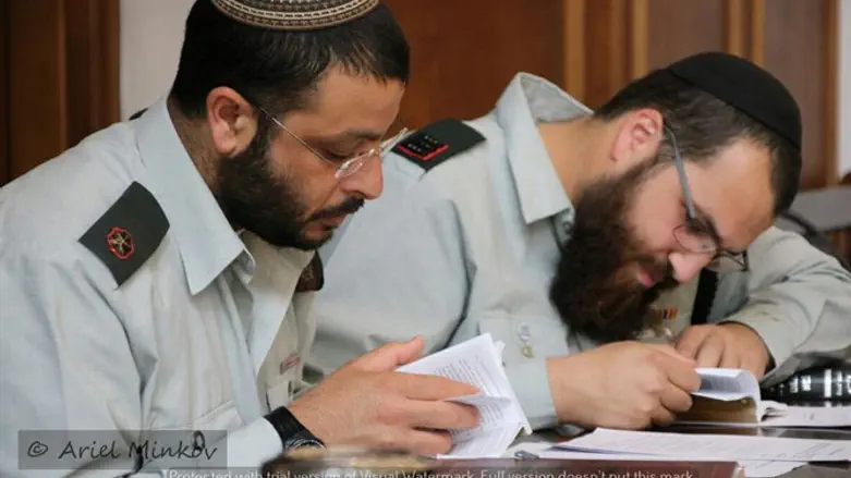 הקצינים בהשתלמות