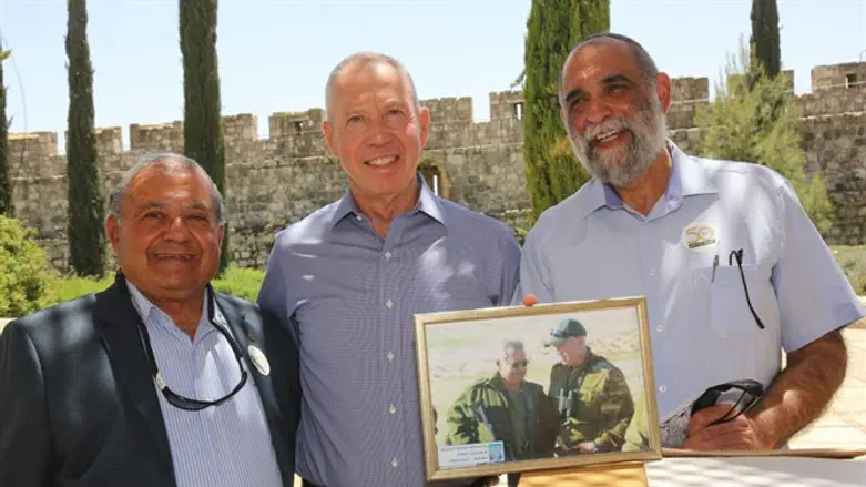 Minister Yoav Galant, today