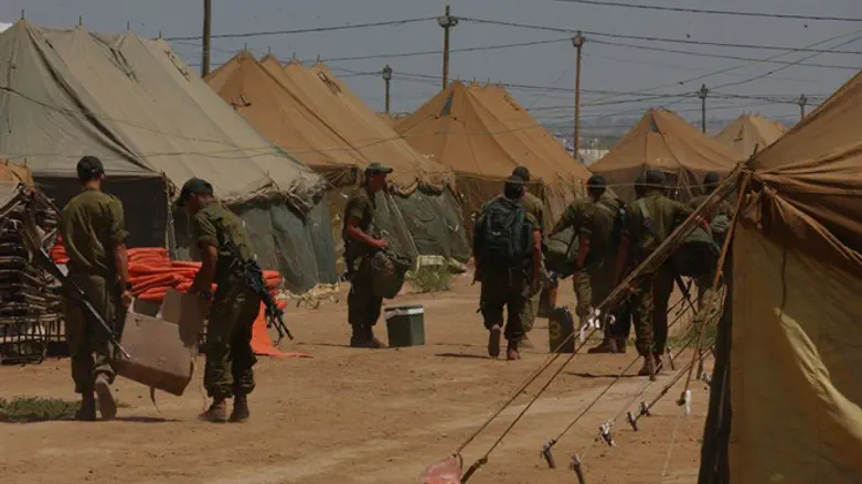 IDF base
