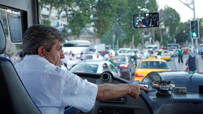 נהג אוטובוס