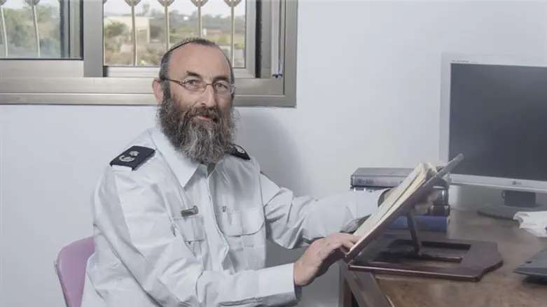 הרב מנחם פרל