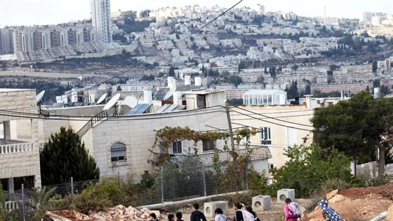 מדיניות המשטרה סותרת את מדיניות השר לבטחון פנים. בית צפאפא