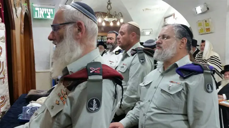 בכירי הרבנות הצבאית. ארכיון