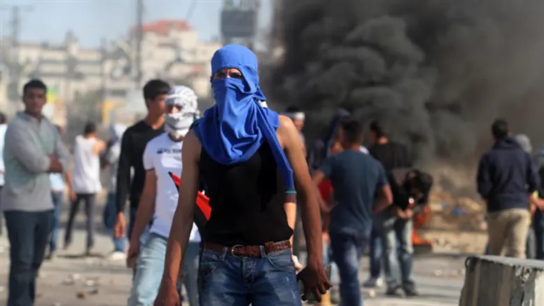 Арабские бунтовщики (Иллюстрация)