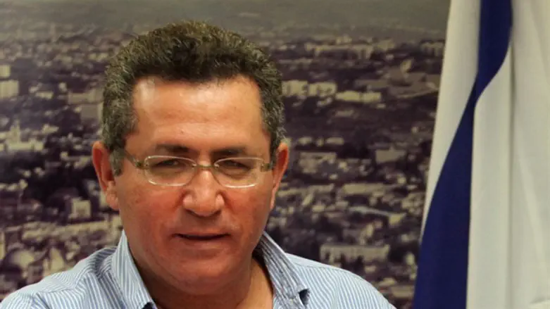 יו"ר ההתאחדות, עופר עיני. יעניש מועדונים?