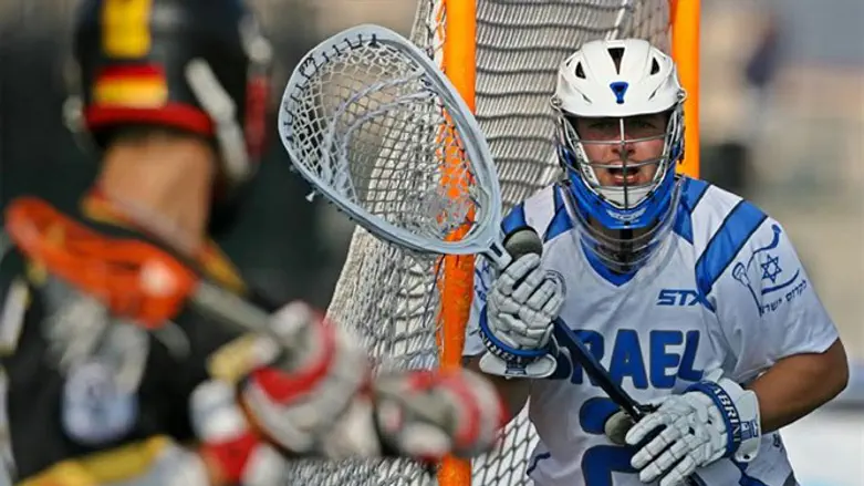 שילוב ספורטיבי. לקרוס