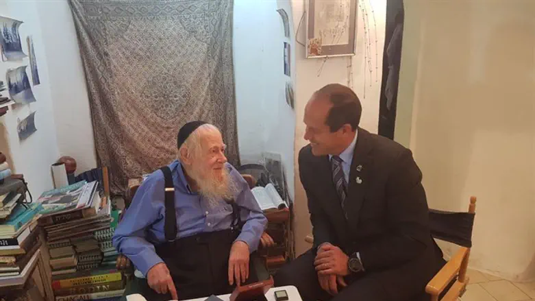 ראש העיר והרב שטיינזלץ, היום