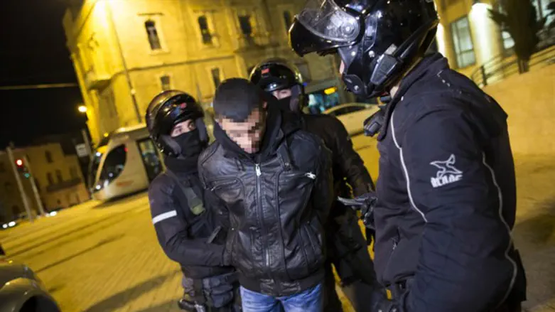 Arrest of Arab terrorist who stabbed a Jew in Jerusalem