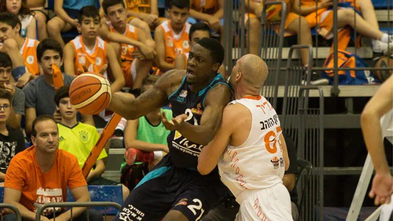 באקנר מאילת לא מסתדר עם כדיר הערב