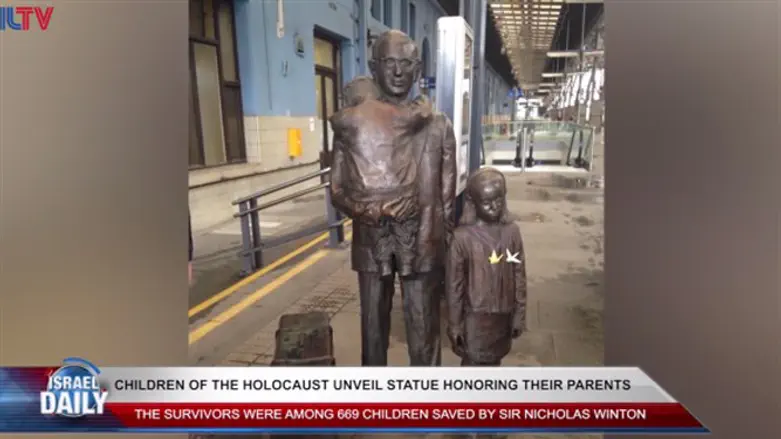 "Holocaust children" unveil statue honoring parents