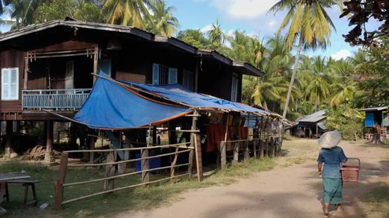 חיי כפר בלאוס