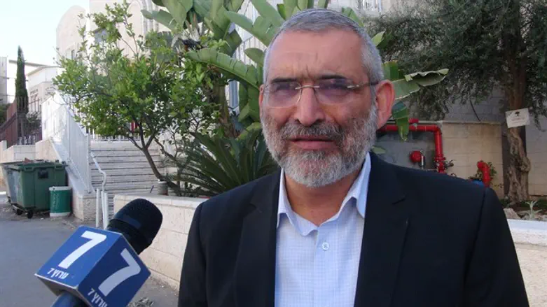 ד"ר מיכאל בן ארי