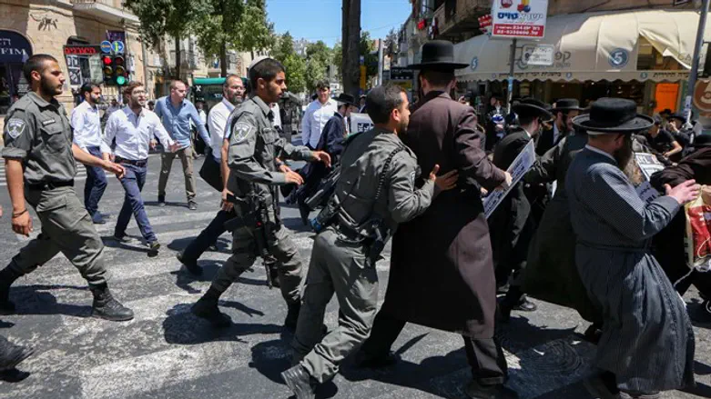 The demonstrations in the Mea Shearim neighborhood