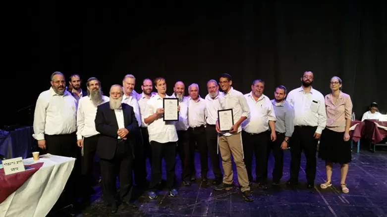 חתני ההלכה היומית של רשת 'נעם-צביה'