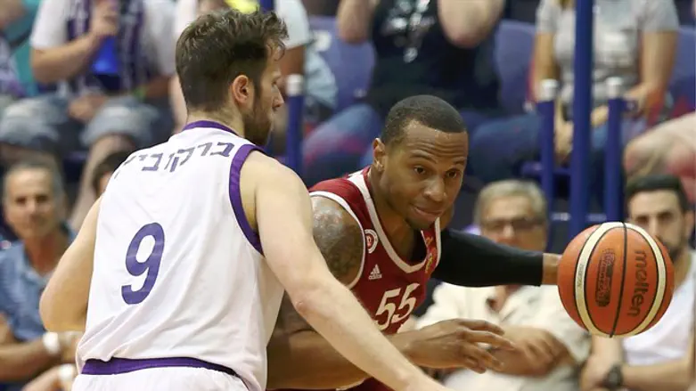 ג'רלס מול ברקוביץ' הערב. האיש של הירושלמים