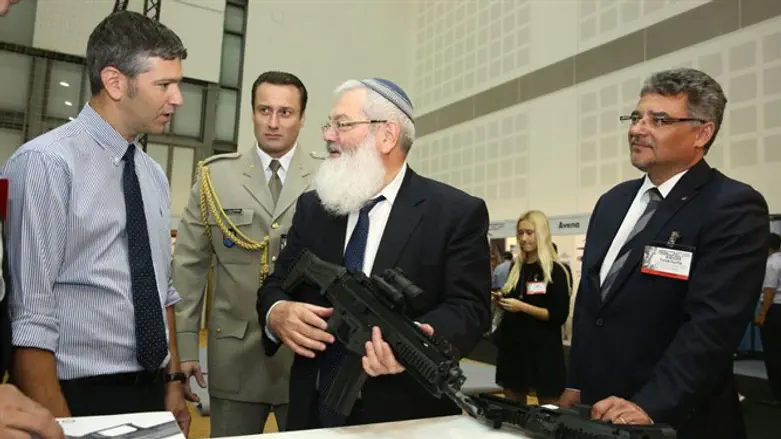 הרב בן דהן בתערוכה