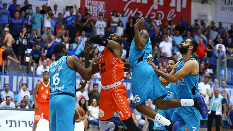 תומאס מול שחקני אילת הערב