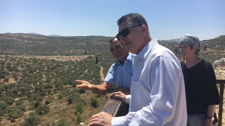 סער בקדומים. היום