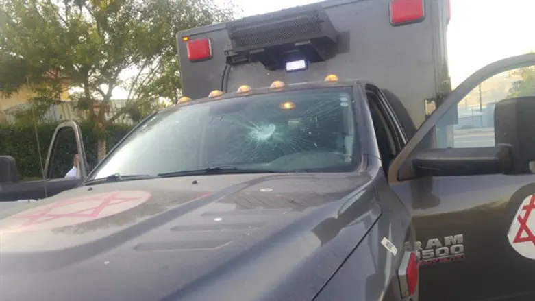 Военная машина скорой помощи, подвергшаяся нападению в Ицхаре