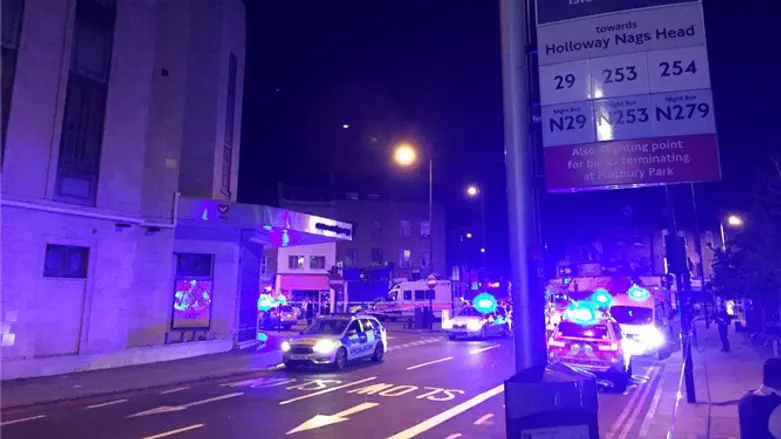 Police at the scene of Finsbury Park incident