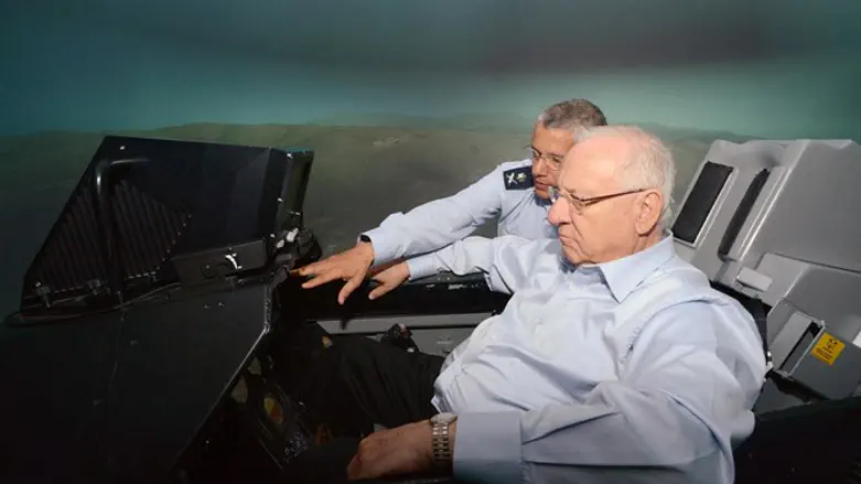 ריבלין בבסיס חצור