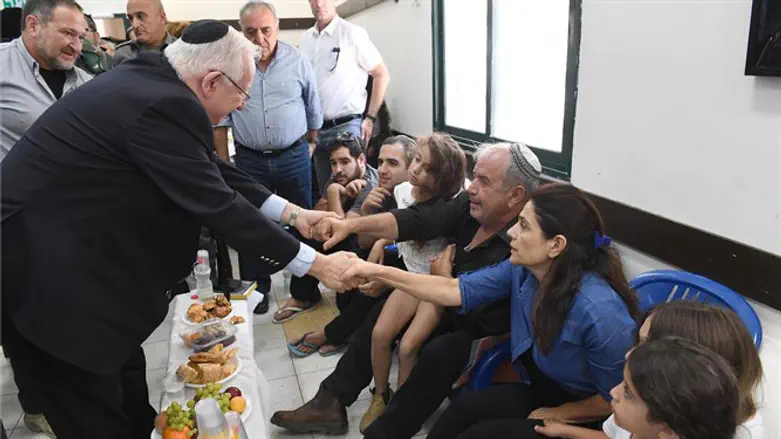 Rivlin qith parents of Hadas Malka