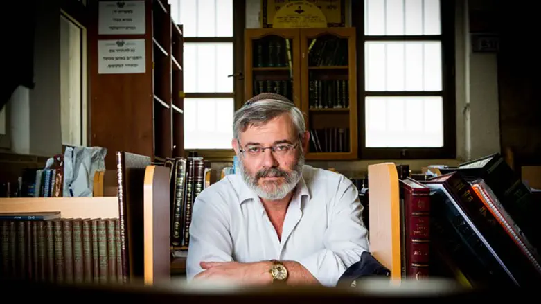 המציא את המושג חצר"ם, שנתן משב רוח מרענן לישיבה. הרב שמואל לורנץ