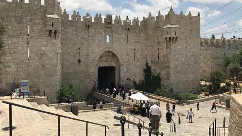 Шхемские ворота. Иллюстрация