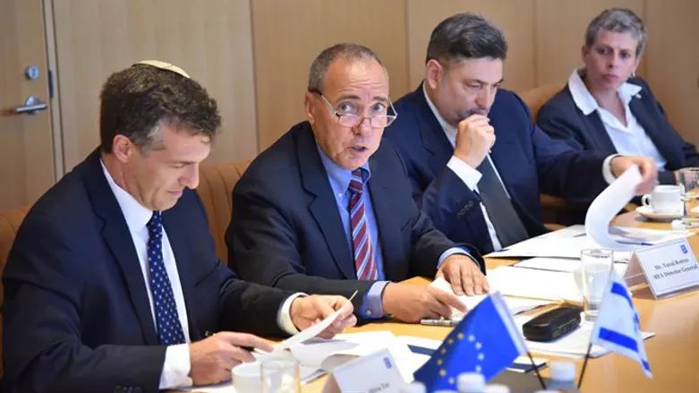 מנכ"ל משרד החוץ יובל רותם, במהלך הסמינר