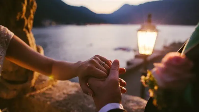 בילוי זוגי (אילוסטרציה)