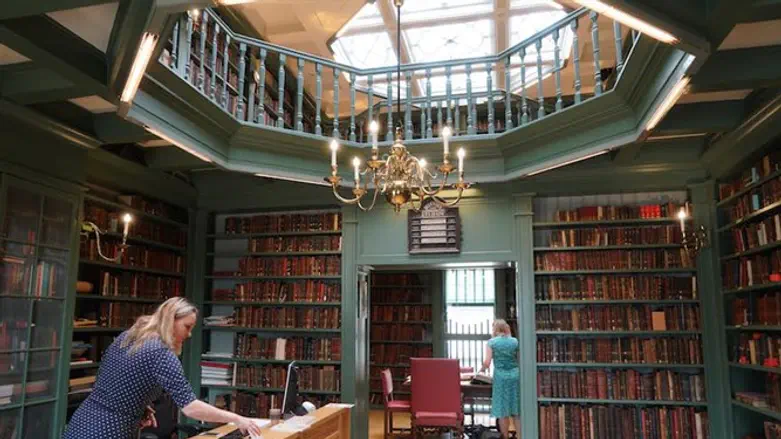 taff preparing the Ets Haim Jewish library in Amsterdam for a tour