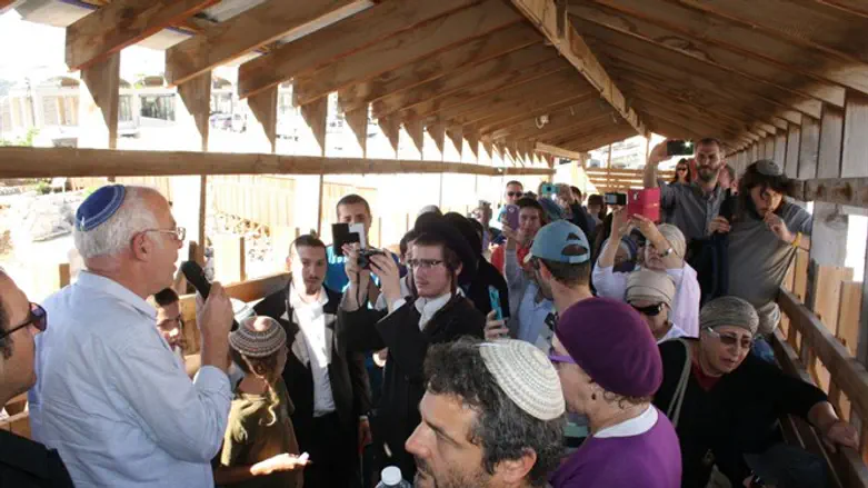 Minister Ariel with those ascending the Temple Mount, this morning.