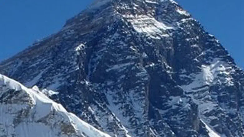 סוף סוף יודעים. אוורסט