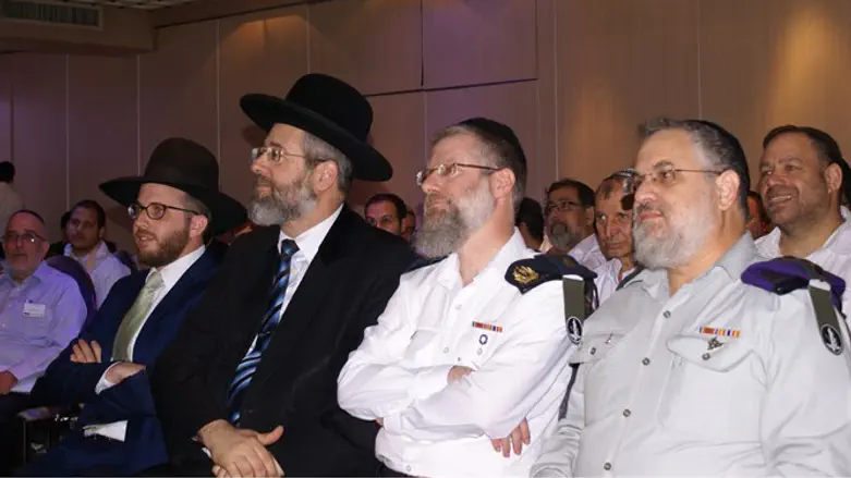 Chief Rabbi Lau and Military Rabbis in conference