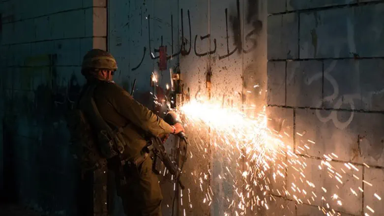 В деревне Дейр-Абу-Машаль