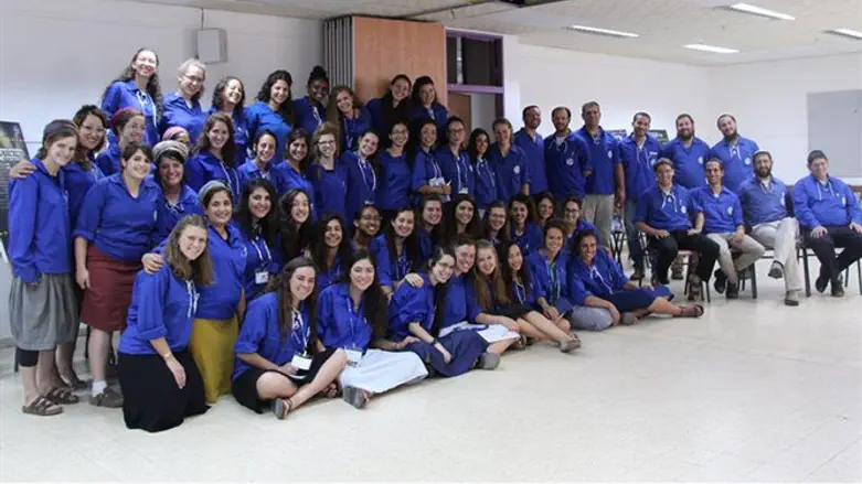 המרכזות החדשות וצוות ההנהלה