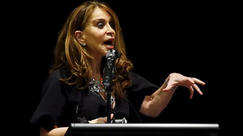 Pamela Geller fighting Islamic expansion