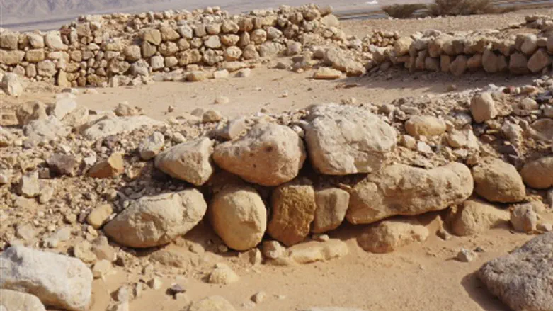 מראות של עיר נצורה